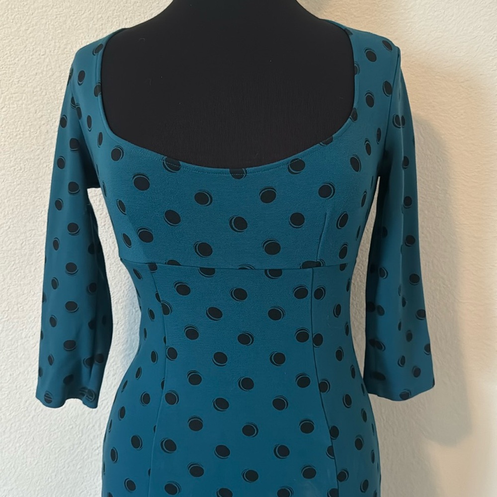 |•MODA INTERNATIONAL•| Scoop Neck Dress Size 6